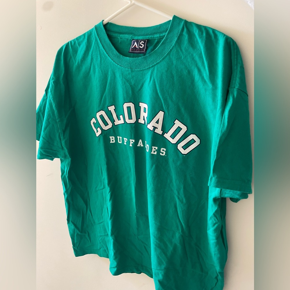 Very dope vintage Colorado Buffaloes alternative color tee🔥